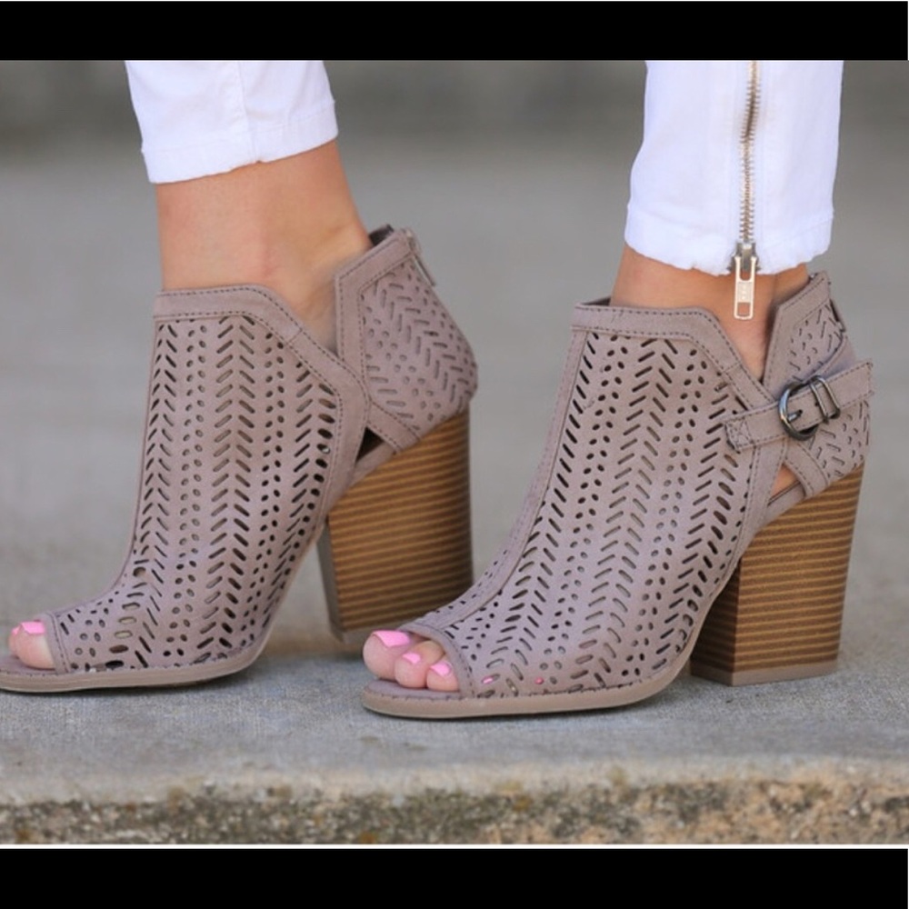 Taupe Die Cut Open Toe Booties 🤩